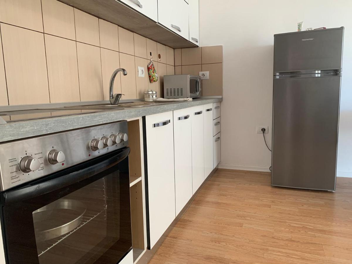 Beautiful And Lovely Apartment Тирана Экстерьер фото